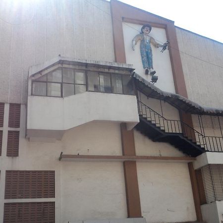 Girija Payyade Hotel Kalyan Exterior photo