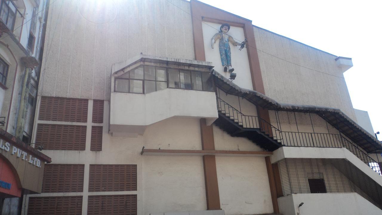 Girija Payyade Hotel Kalyan Exterior photo