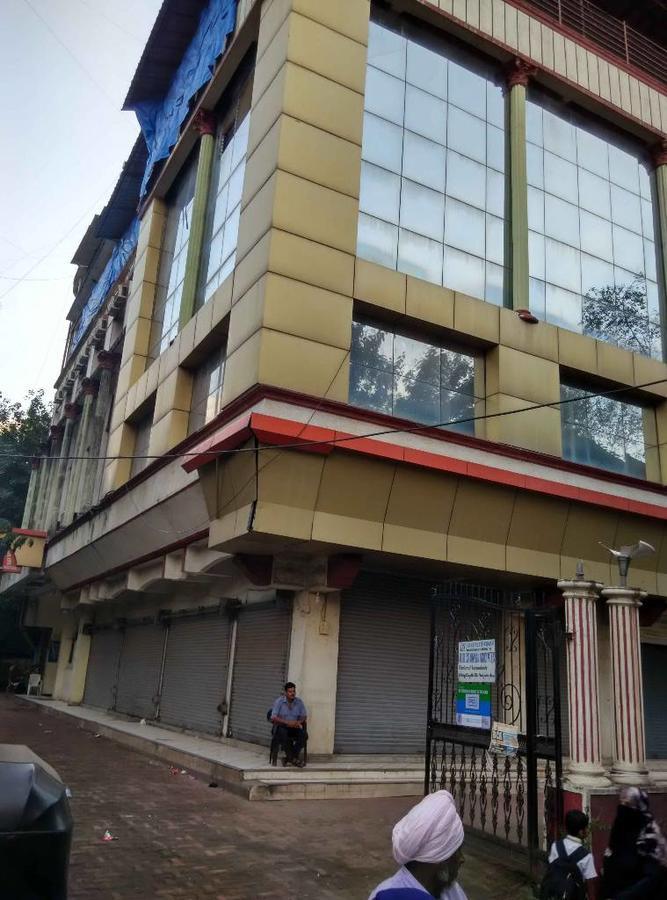 Girija Payyade Hotel Kalyan Exterior photo